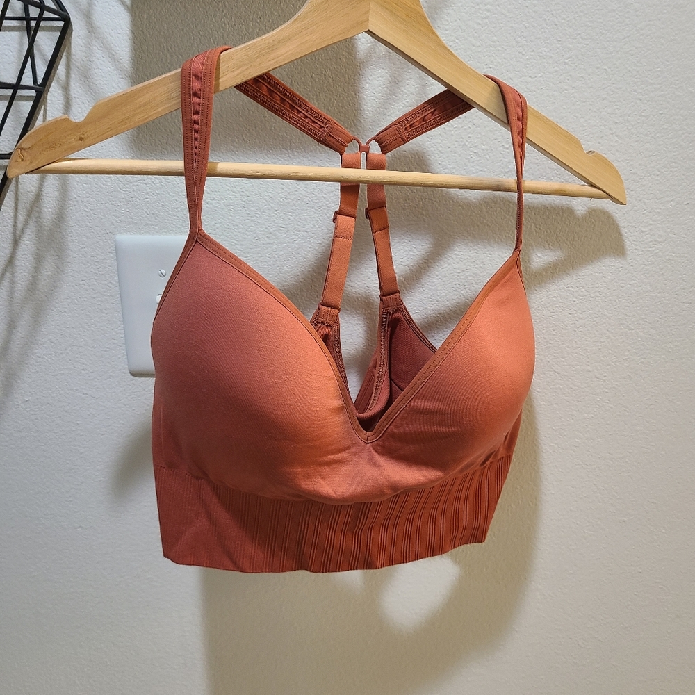 Athleta Embrace Sports Bra